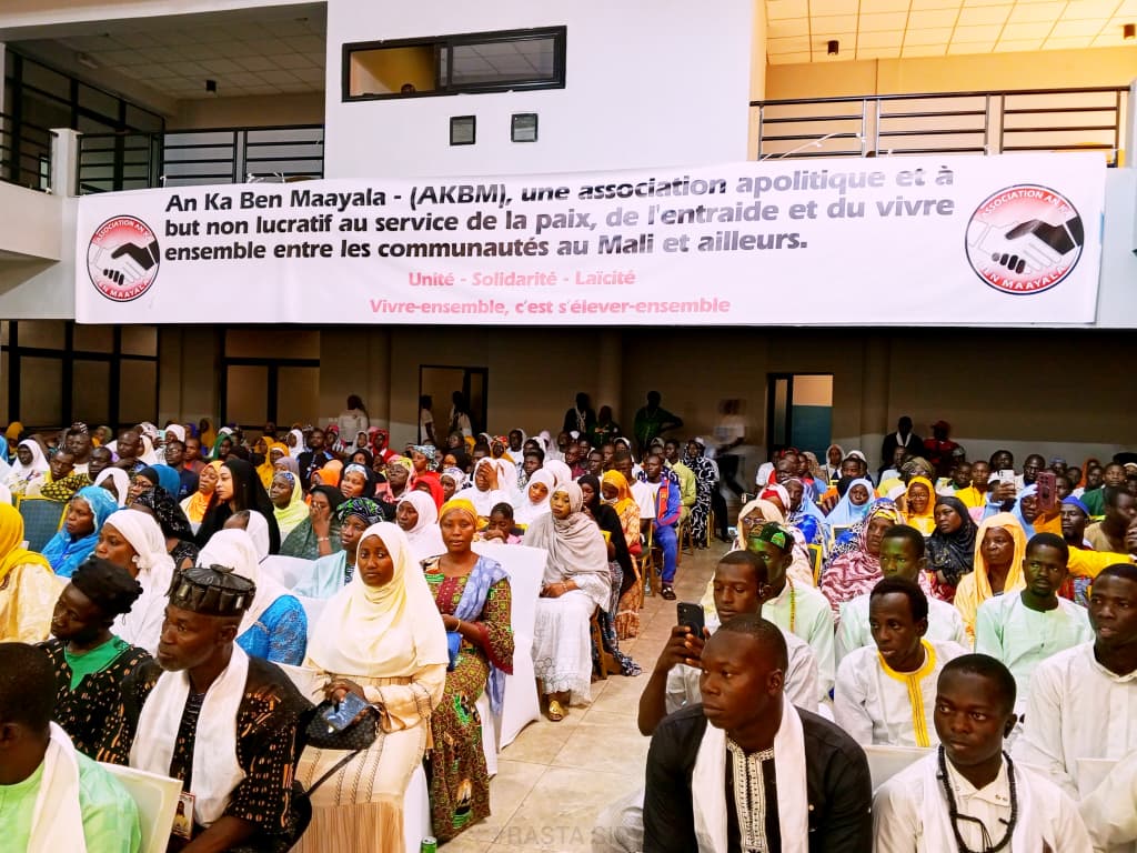 AKBM a Organisé une Journée de Prière Collective pour le Mali