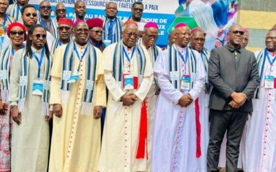 Le Président du Conseil d’Administration ( AKBM ) Mr Aliou Ousmane Haidara au Forum Régional des Leaderships Religieux et Traditionnel pour la paix